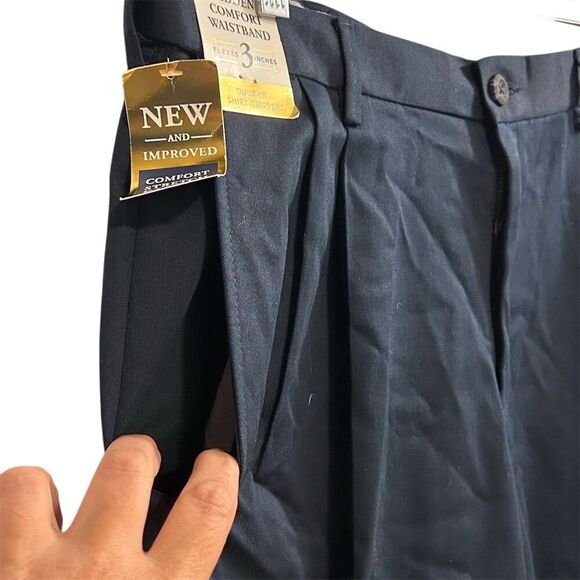 Haggar Men's Iron Free Khaki Pants Blue Size 36x29 Classic Fit - Picture 5 of 15